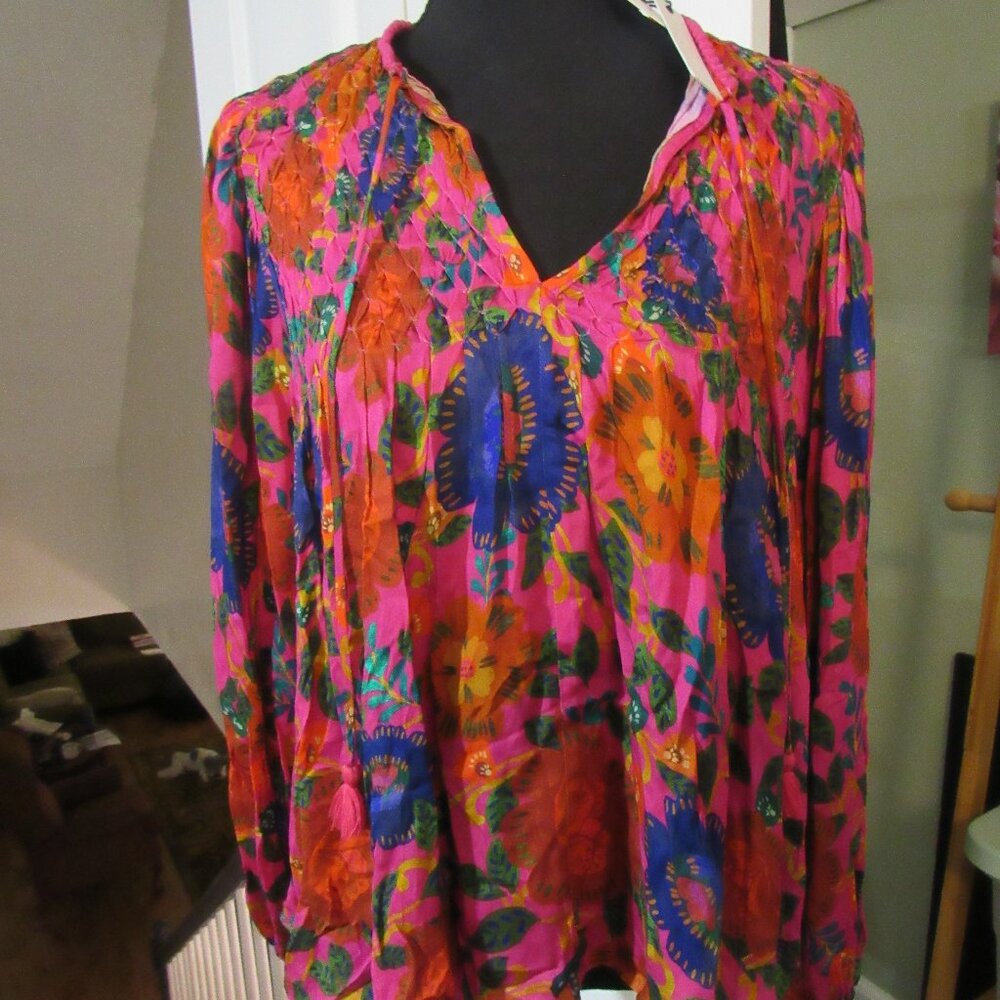 NWT - Olivaceous Blouse - Medium